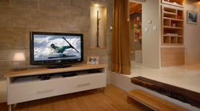 Living con TV de 32″ - Directv - 2 sillones cama - WiFi